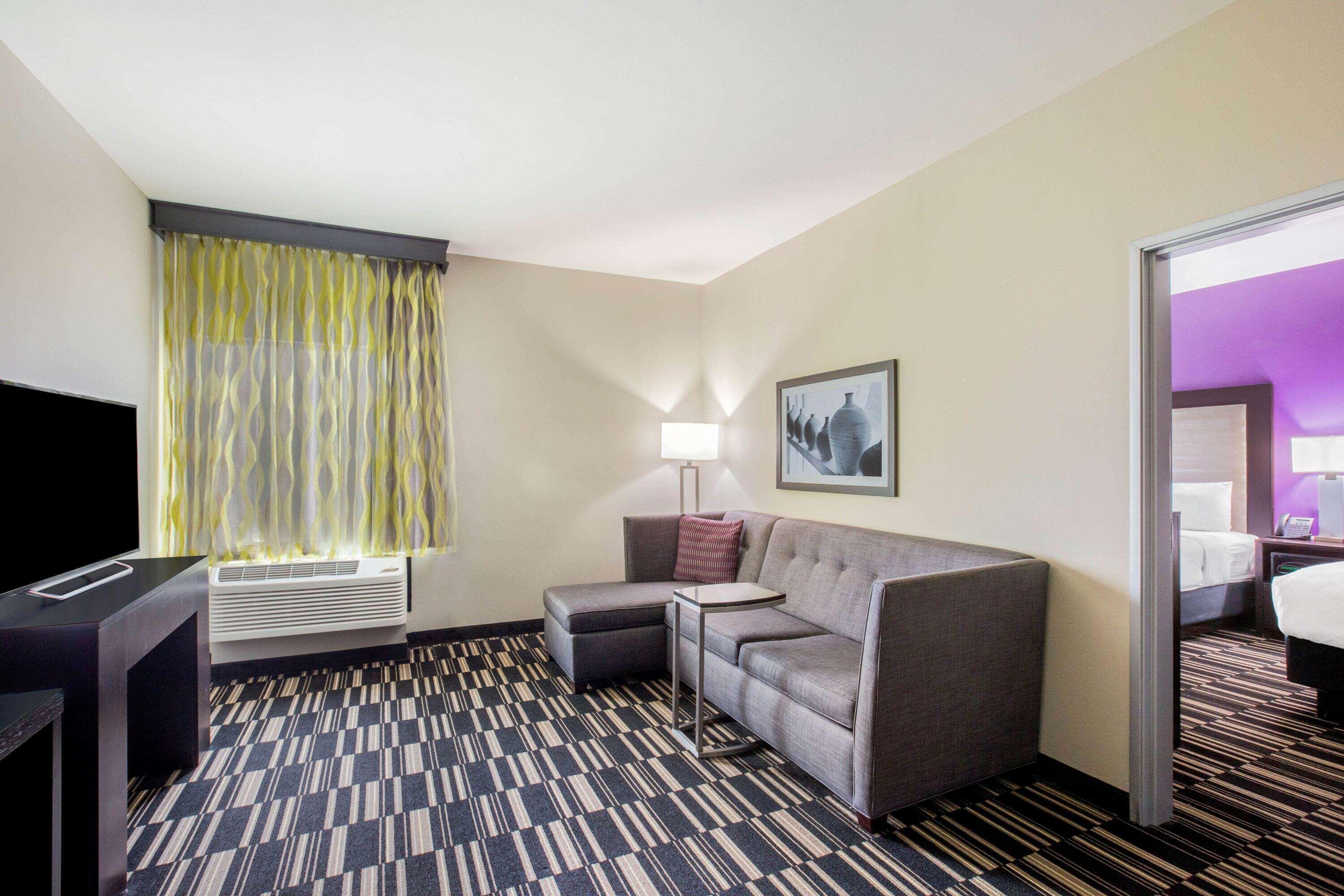 La Quinta By Wyndham Mcallen Convention Center Экстерьер фото