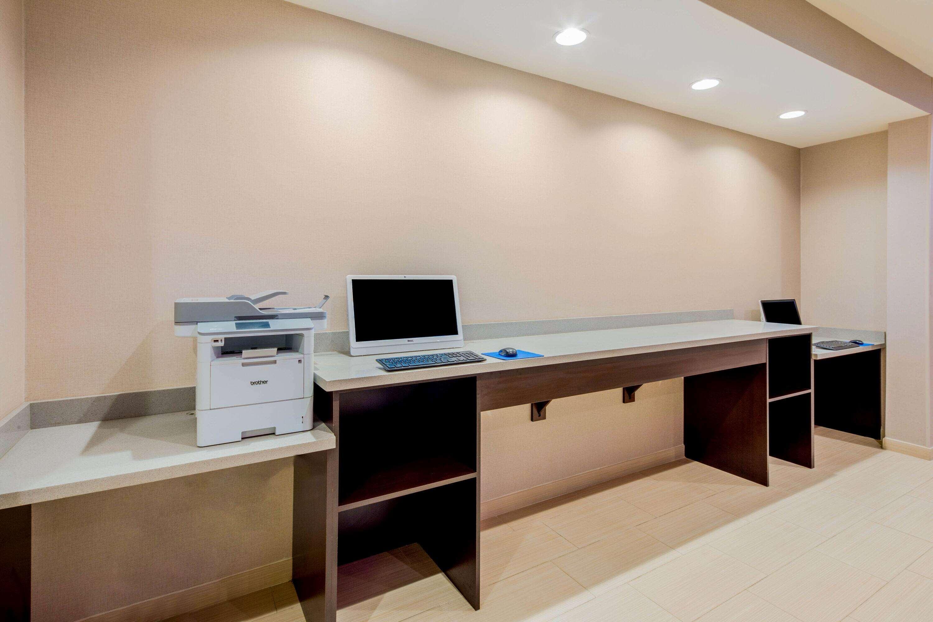 La Quinta By Wyndham Mcallen Convention Center Экстерьер фото